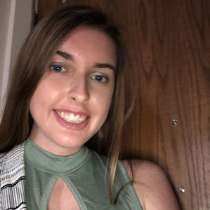 Meet your Posher, Emilee